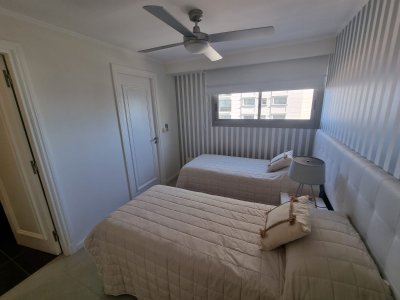 Espectacular departamento frente al mar, en Torre Imperiale. - COL8770A