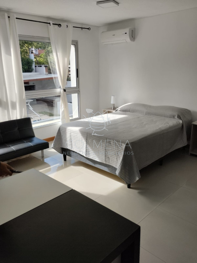 Vende apartamento Mono ambiente en Aidy Grill, Punta del Este  - COL11055A