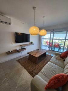 Venta Apartamento 2 dormitorios en Edificio de categoría, zona Mansa, Punta del Este
