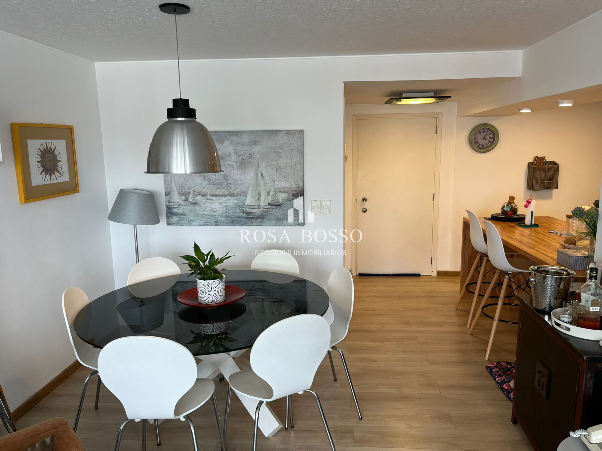Apartamento ID.8239 - Departamento con vista al mar en Península, Punta del Este