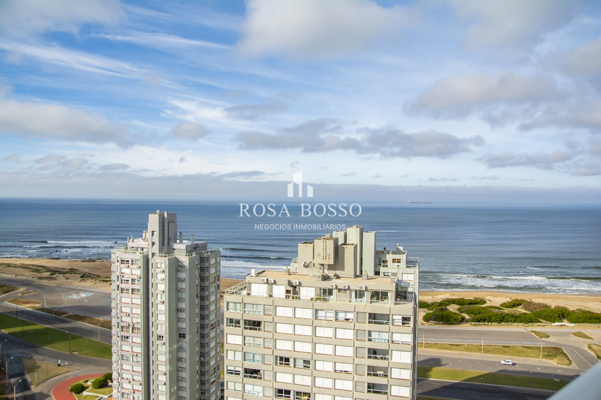 Apartamento ID.6222 - Espectacular departamento, de 3 habitaciones, a estrenar en Punta del Este