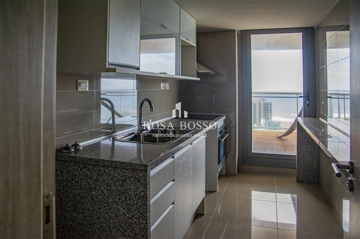 Apartamento ID.6222 - Espectacular departamento, de 3 habitaciones, a estrenar en Punta del Este