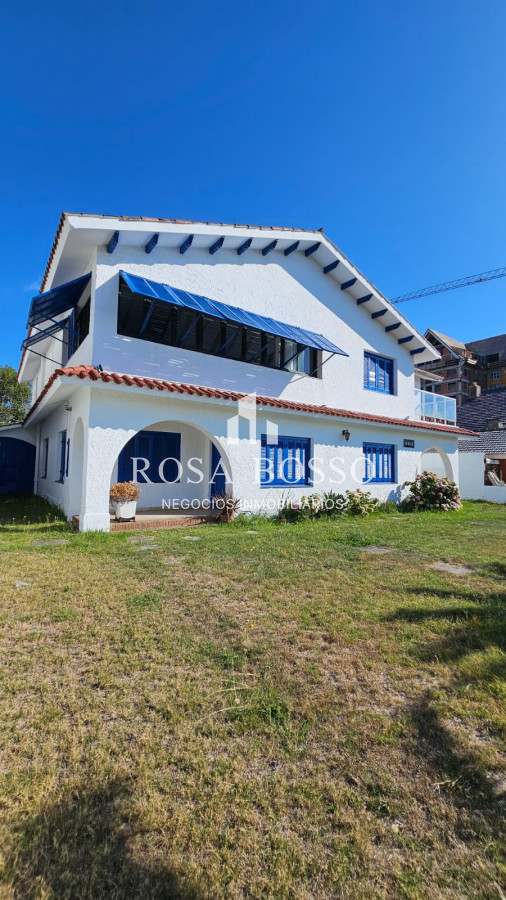 Casa ID.6007 - Importante residencia frente al mar 