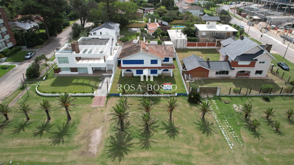 Casa ID.6007 - Importante residencia frente al mar 