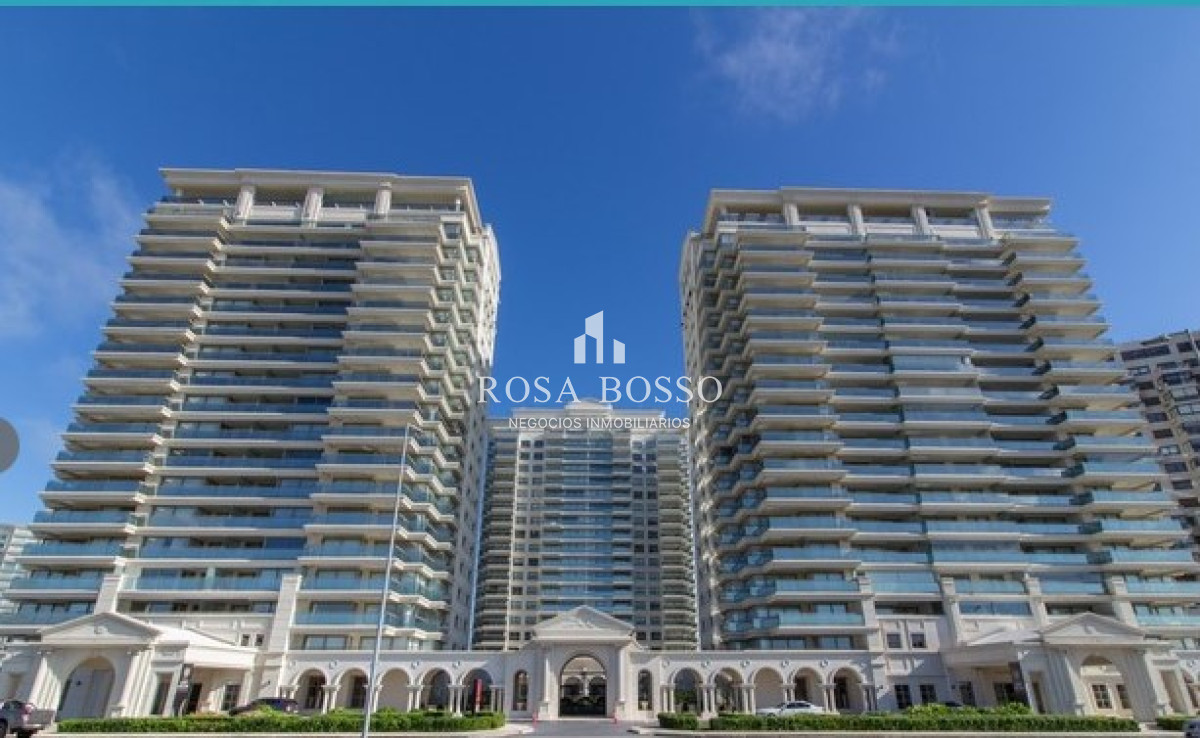 Apartamento ID.8146 - Vende apartamento de 3 dormitorios en Torre Imperiale I, Frente al mar, Punta del Este 