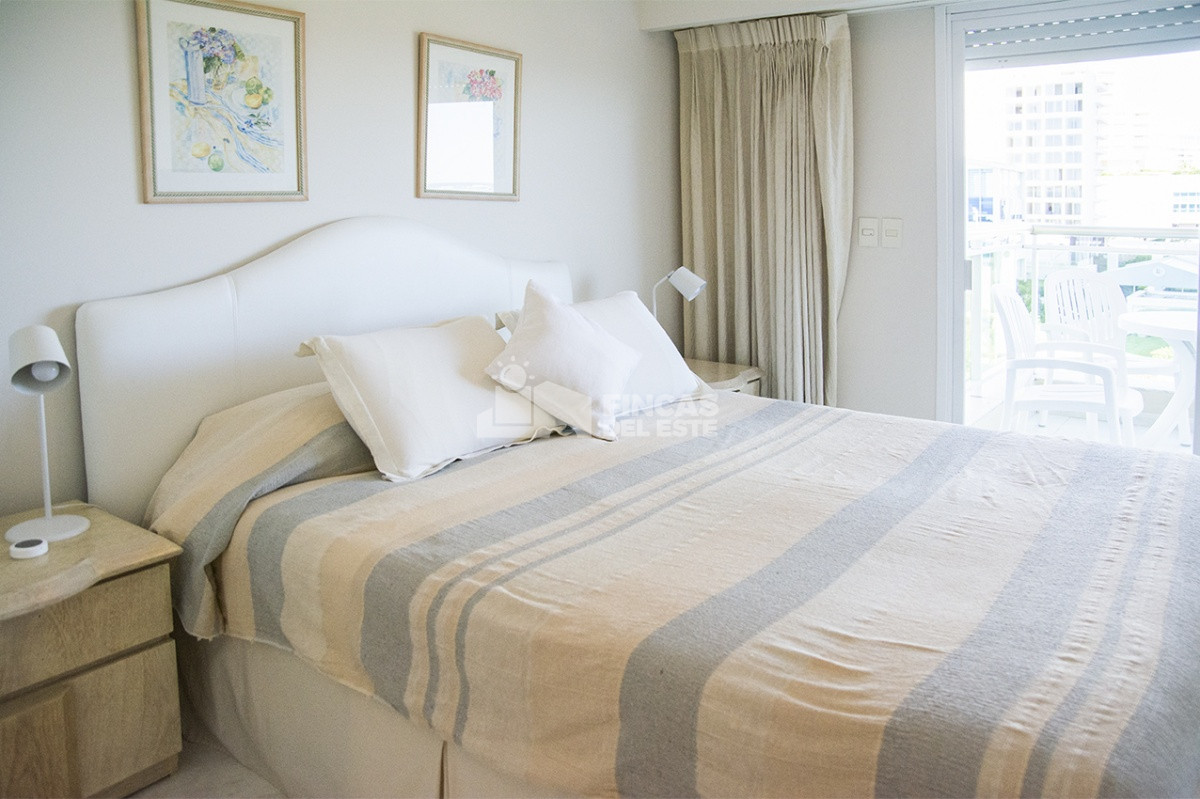 Apartamento ID.1062/Departamento-de-3-dormitorios-en-Punta-del-Este - Departamento de 3 dormitorios en Punta del Este