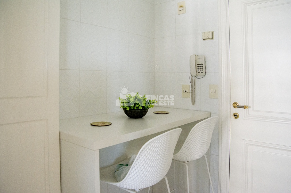 Apartamento ID.1062/Departamento-de-3-dormitorios-en-Punta-del-Este - Departamento de 3 dormitorios en Punta del Este