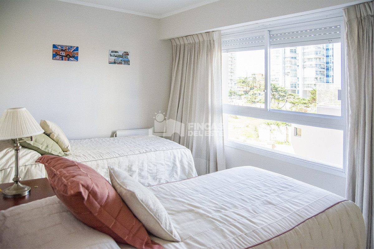 Apartamento ID.1062/Departamento-de-3-dormitorios-en-Punta-del-Este - Departamento de 3 dormitorios en Punta del Este