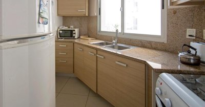 Lindo apartamento en venta de 2 dormitorios en Ocean Drive, Punta del Este. - JPA6351A