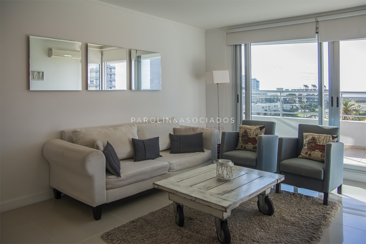 Excelente apartamento en venta de 3 dormitorios en The Forest Tower, Punta del Este.