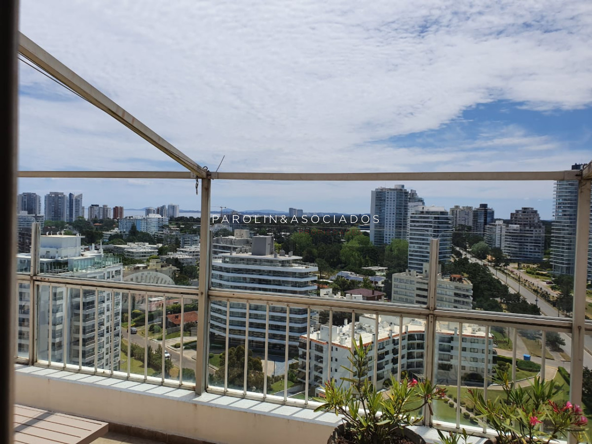Brava - GoPunta - Portal Inmobiliario de Punta del Este - Maldonado