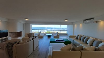 Apartamento en primera linea de Brava, Punta del Este.