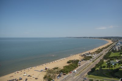 Hermoso apartamento a estrenar frente al mar en Venetian Luxury Residences, Punta del Este.