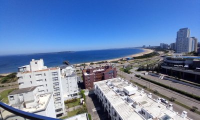 Apartamento en venta de 4 dormitorios en Alexander Collection, Mansa - Punta del Este.