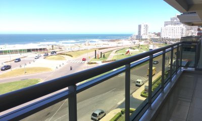 Apartamento en venta de 3 dormitorios en suite en Torre Imperiale, Punta del Este.