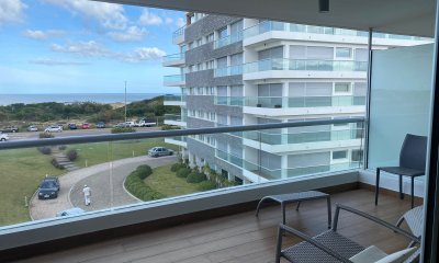 Hermoso apartamento en venta de 2 dormitorios en Silente, Punta del Este.
