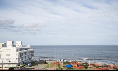 Excelente apartamento a pocos metros del mar.