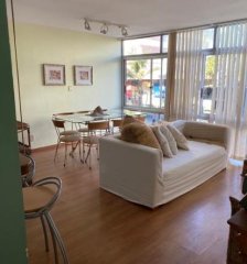 Apartamento de 3 dormitorios en venta en edificio Pan de Azúcar, Punta del Este.