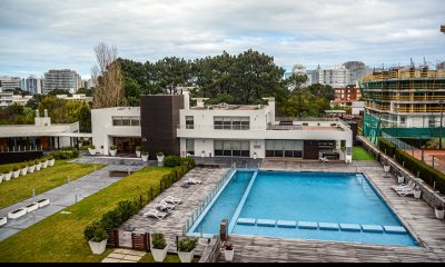 Apartamento de 3 dormitorios en venta en Ocean Drive, Punta del Este.