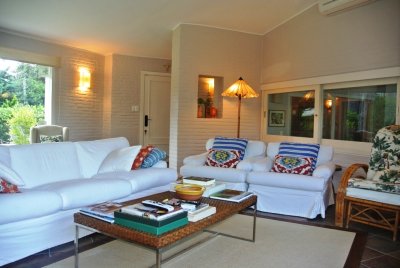 casa en venta de 5 dormitorios a metros del mar  - jpa8132c