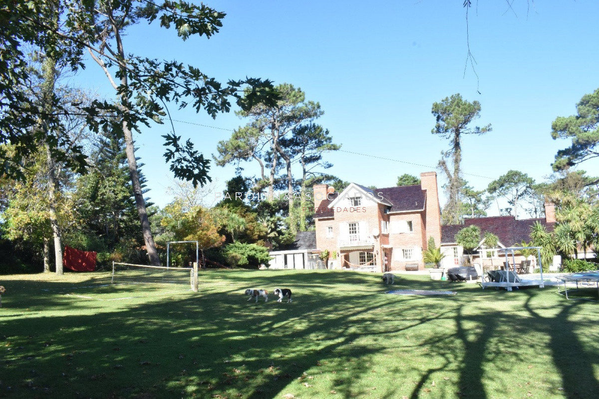 Vende casa espectacular en playa mansa , Punta del Este