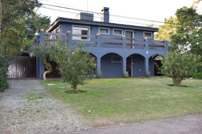Casa en venta en excelente zona 