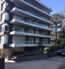 Apartamento en venta en Avenue Roosevelt, 2 dormitorios.