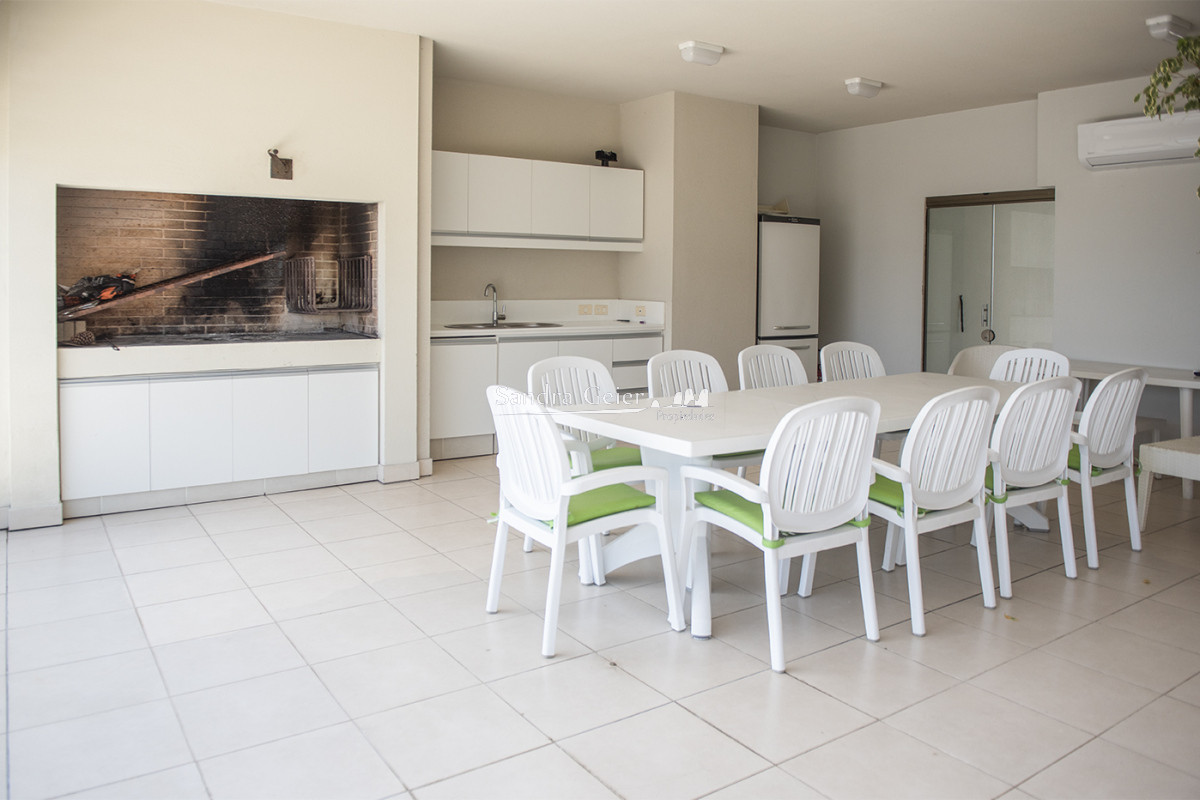 Apartamento ID.2980 - Hermoso Pent-house en torre Imperiale ,venta en zona de la Brava.