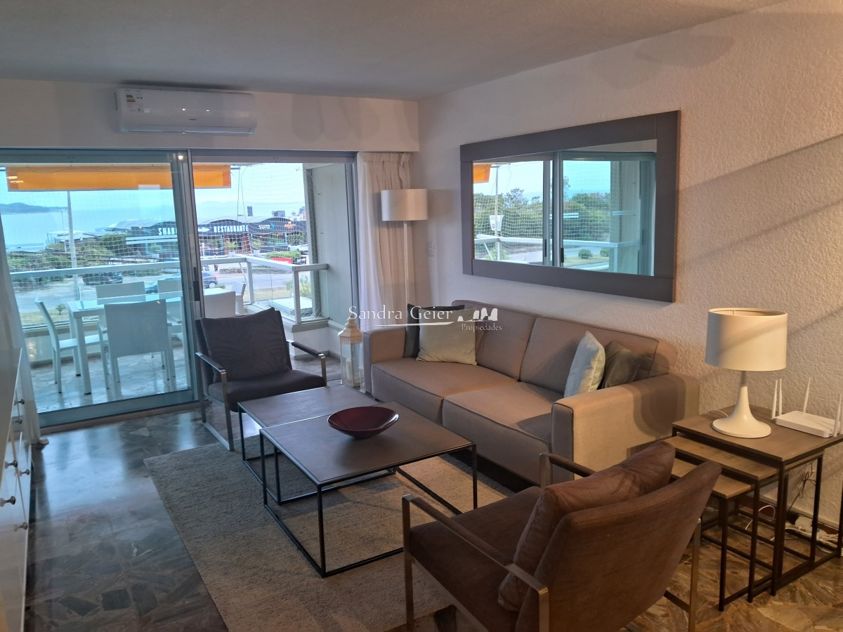 Apartamento ID.2189 - Hermoso Departamento de 3 dormitorios en venta frente al mar. 