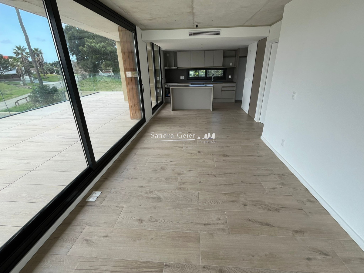 Apartamento ID.3433 - Departamento de 2 dormitorios con 2 baños en venta, gran terraza. Walmer Lagoon