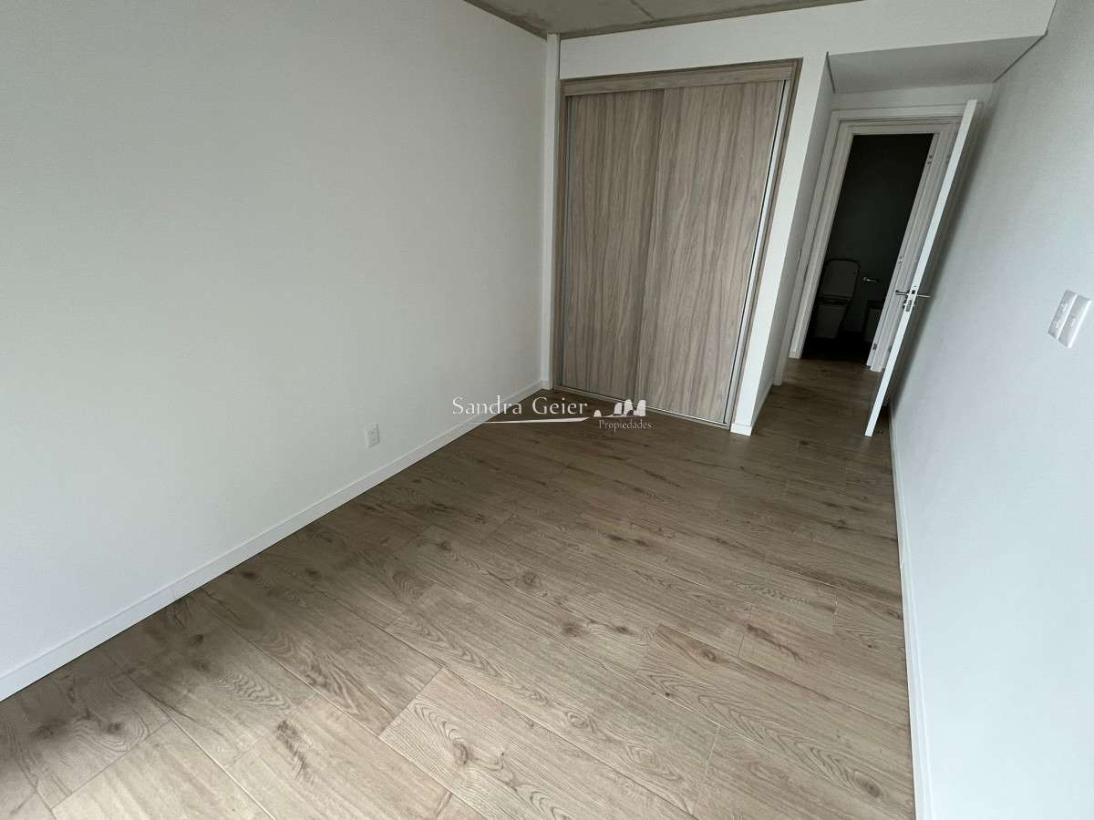 Apartamento ID.3433 - Departamento de 2 dormitorios con 2 baños en venta, gran terraza. Walmer Lagoon