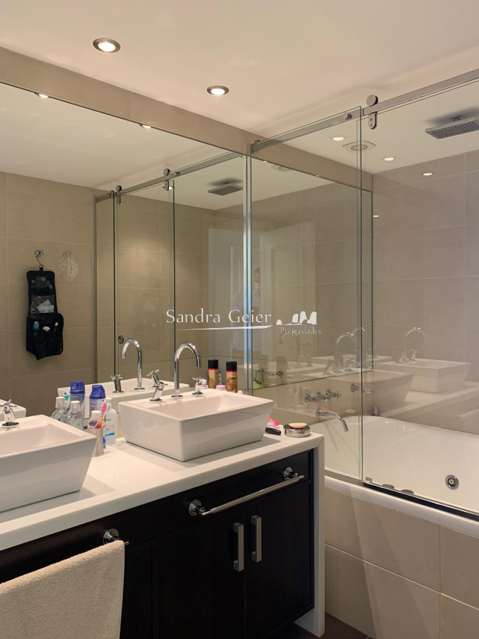 Apartamento ID.2153 - Hermoso Departamento en venta con agradable vista. Torre Imperiale.