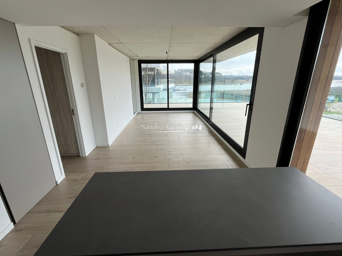 Apartamento ID.3433 - Departamento de 2 dormitorios con 2 baños en venta, gran terraza. Walmer Lagoon