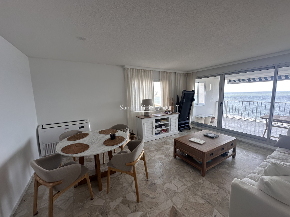 Apartamento ID.2953 - MANSA VENTA Tamanaco de 2 dormitorios RECICLADO, Punta del Este