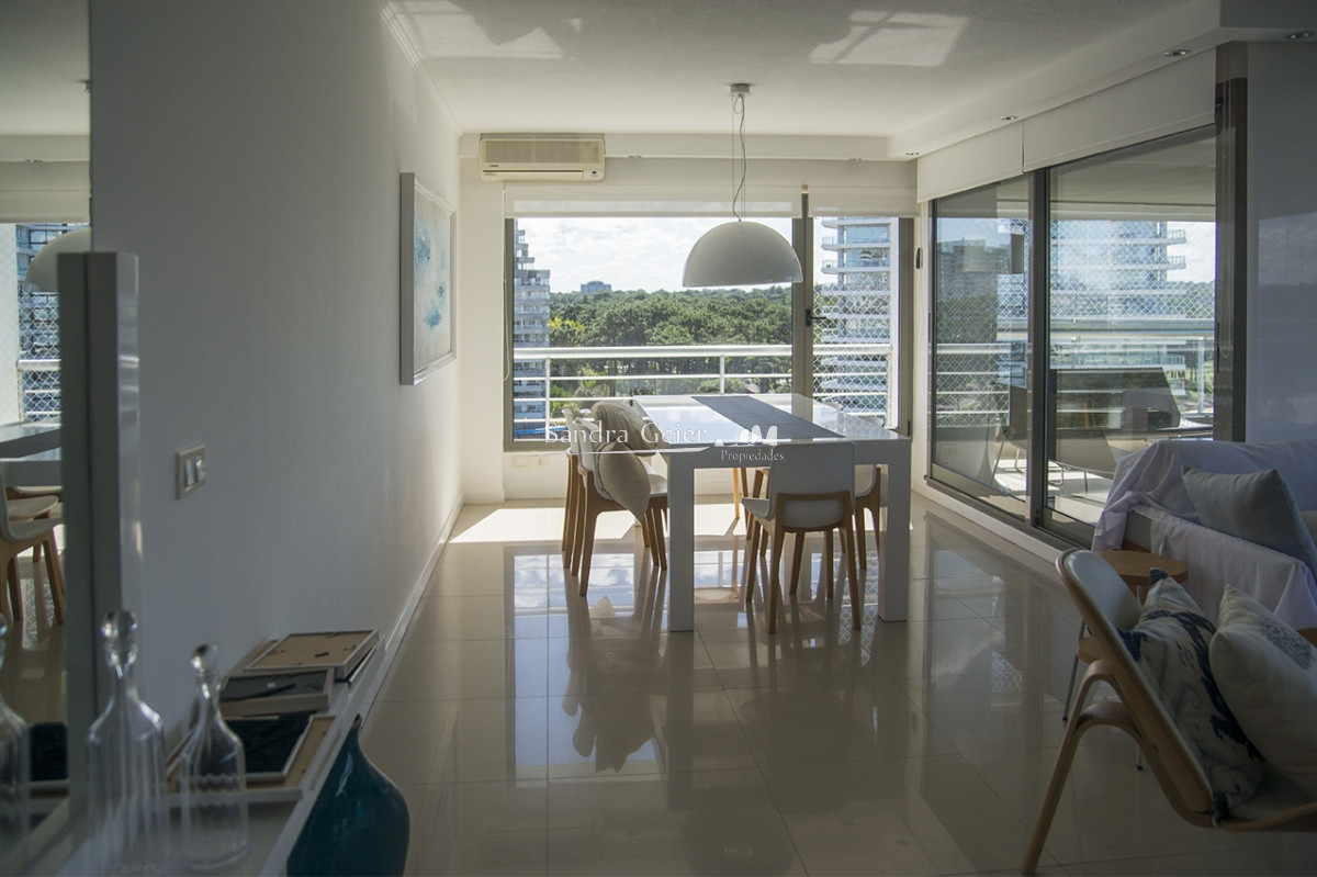 Apartamento ID.2840 - Vende gran apartamento en Brava - Punta del Este de 3 Dormitorios