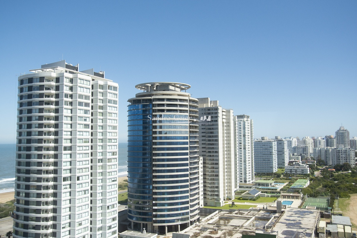 Apartamento ID.1998 - Hermoso departamento frente al mar!!!