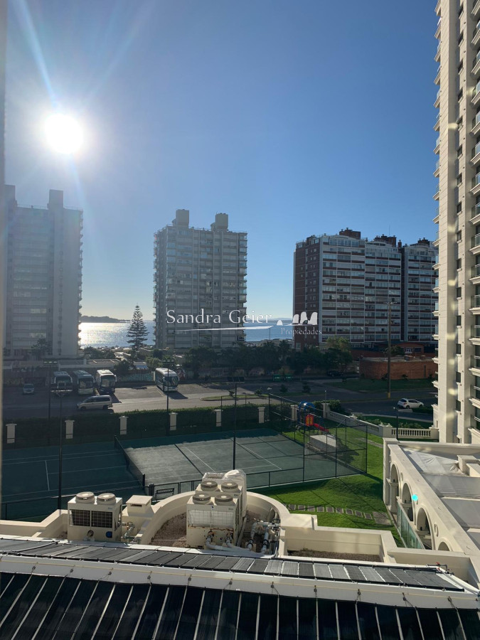 Apartamento ID.2153 - Hermoso Departamento en venta con agradable vista. Torre Imperiale.