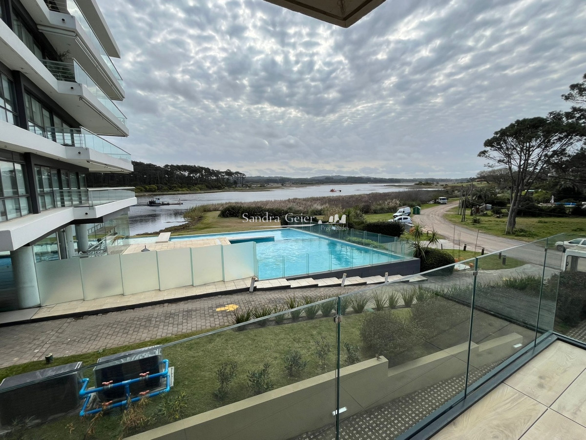 Apartamento ID.3433 - Departamento de 2 dormitorios con 2 baños en venta, gran terraza. Walmer Lagoon