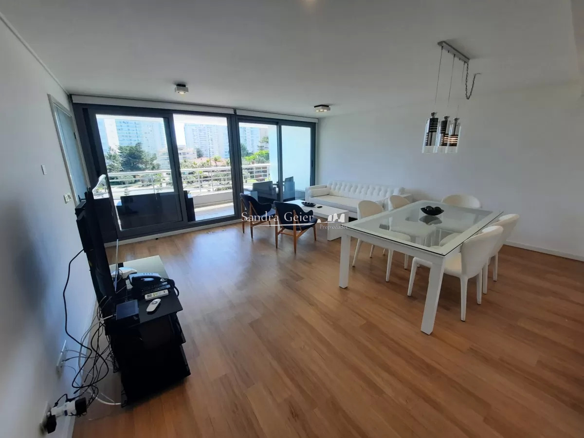Apartamento ID.2307 - Hermoso Departamento de 2 dormitorios en venta en edificio Alexander Boulevard
