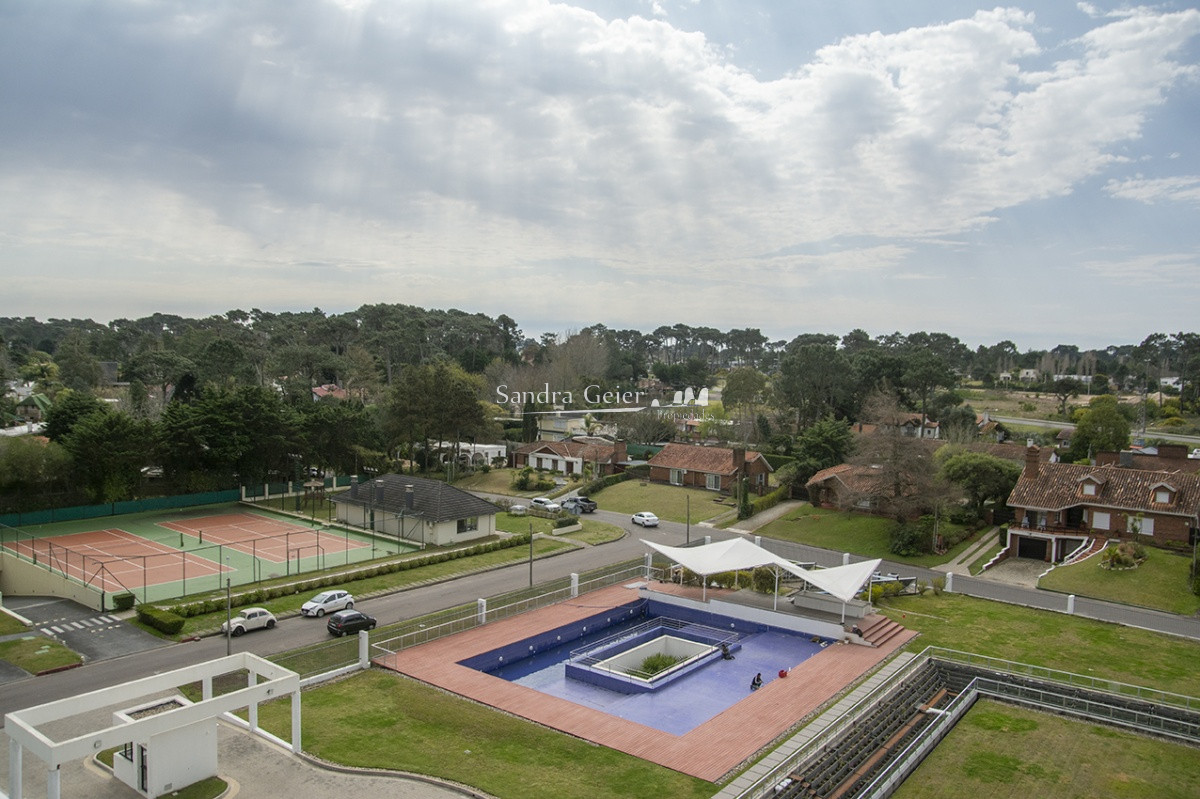 Apartamento ID.2946 - Departamento de 2 dormitorios en venta, Punta del Este