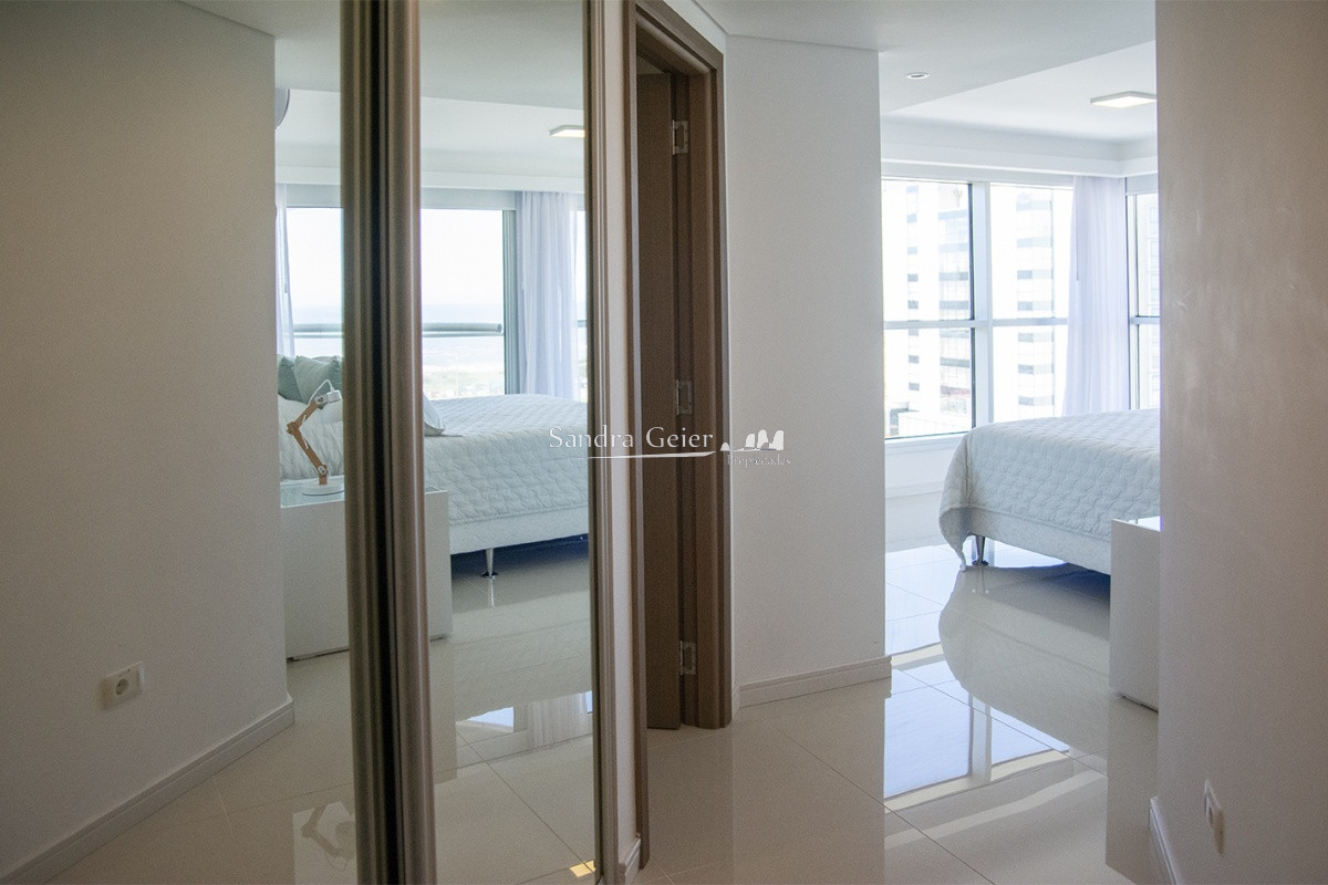 Apartamento ID.1996 - VENTA BRAVA Hermoso departamento frente al mar!!!
