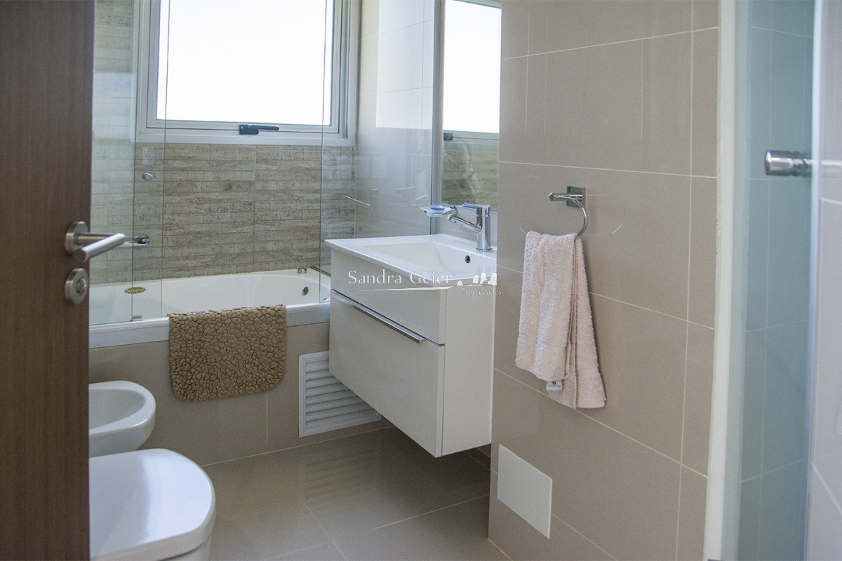Apartamento ID.1998 - Hermoso departamento frente al mar!!!