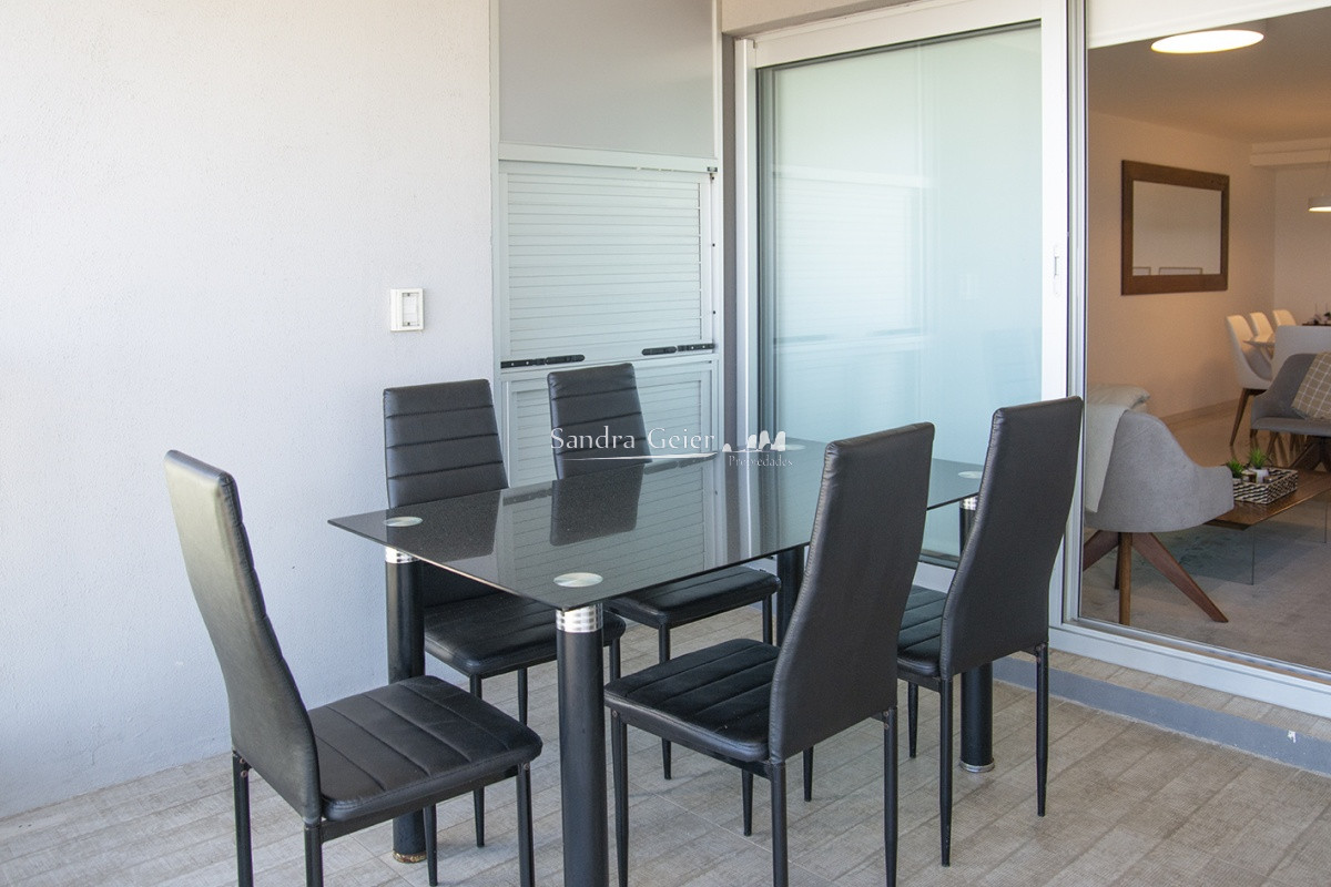 Apartamento ID.1996 - VENTA BRAVA Hermoso departamento frente al mar!!!