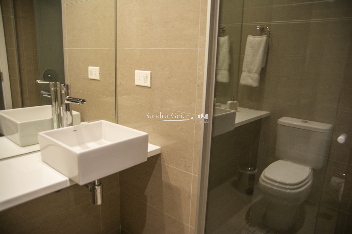 Apartamento ID.2430 - Departamento de 2 suites en venta en Alexander Boulevard, Playa MAnsa