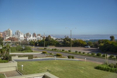 Apartamento ID.2189 - Hermoso Departamento de 3 dormitorios en venta frente al mar. 