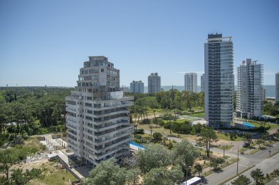 Apartamento ID.2766 - VENTA ROOSVELT TRES DORMITORIOS OCEAN DRIVE PISO ALTO