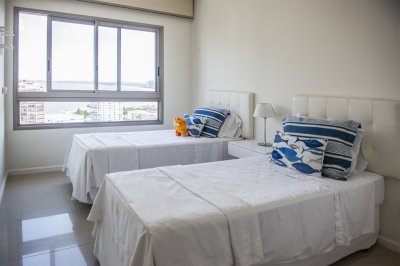 Apartamento ID.2980 - Hermoso Pent-house en torre Imperiale ,venta en zona de la Brava.