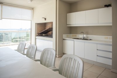 Apartamento ID.2980 - Hermoso Pent-house en torre Imperiale ,venta en zona de la Brava.