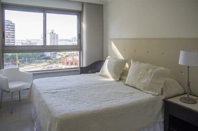 Apartamento ID.2038 - Vende apartamento de 3 dormitorios en Torre Imperiale I, Frente al mar, Punta del Este 