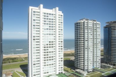 Apartamento ID.1998 - Hermoso departamento frente al mar!!!
